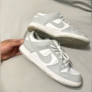nike dunk grey